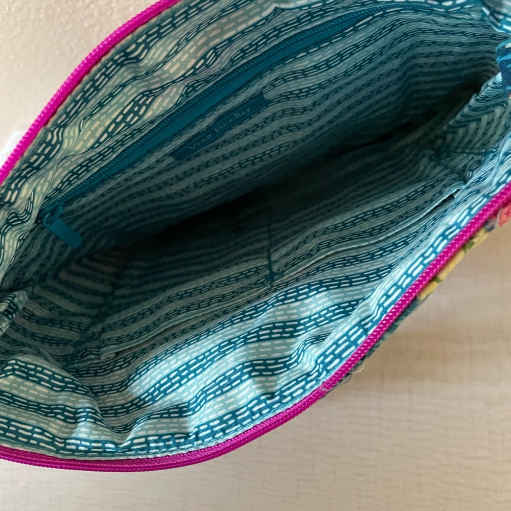 NWT Vera Bradley Hipster Crossbody bag in Superbloom pattern - Picture 4 of 11